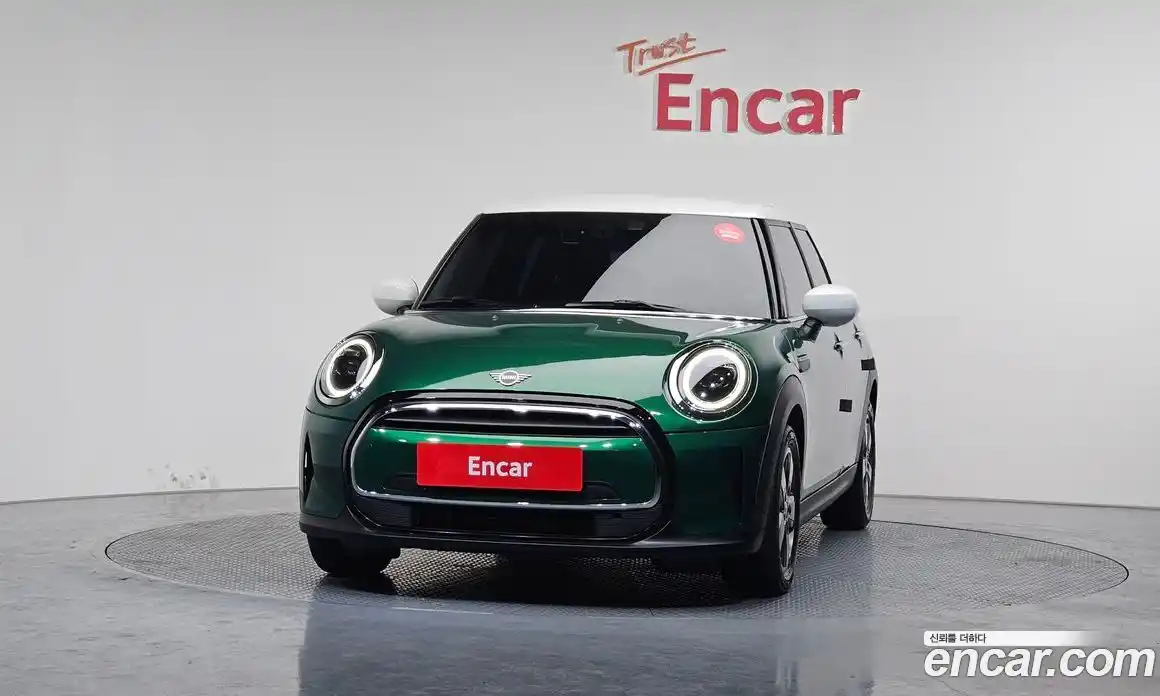 Mini Cooper 2022 1.5 Автомат в Москве № 201785, фото 19