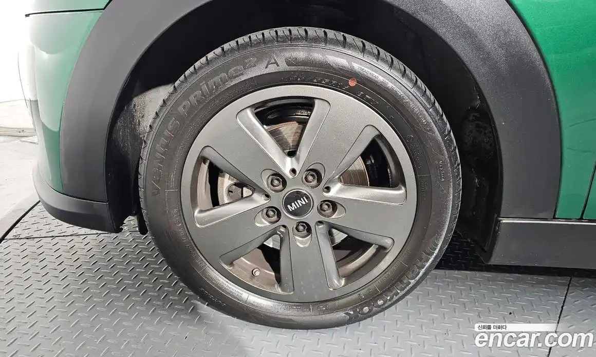 Mini Cooper 2022 1.5 Автомат в Москве № 201785, фото 4