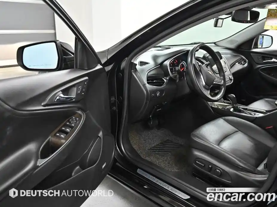 Chevrolet Malibu 2017 2.0 Автомат в Москве № 202372, фото 10