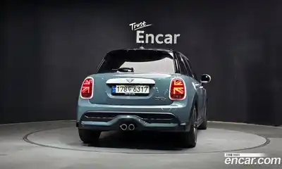 Mini Cooper 2023 2.0 Автомат в Москве № 203956, миниатюра 8