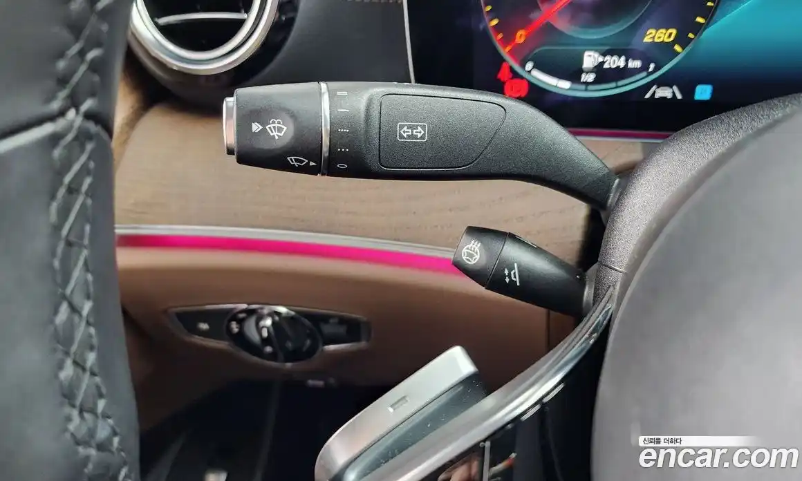 Mercedes-Benz E-Class 2023 2.0 Автомат в Москве № 206202, фото 4