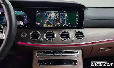 Mercedes-Benz E-Class 2023 2.0 Автомат в Москве № 206202, миниатюра 10