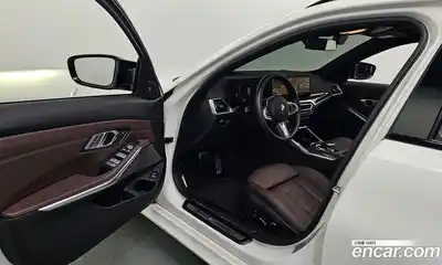 BMW 3-Series 2024 3.0 Автомат в Москве № 210347, миниатюра 3