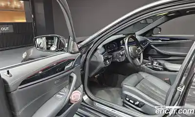 BMW 5-Series 2022 2.0 Автомат в Москве № 211388, миниатюра 11