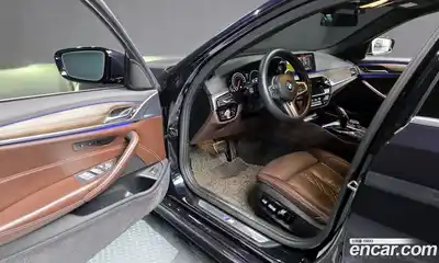 BMW 5-Series 2019 2.0 Автомат в Москве № 211589, миниатюра 2