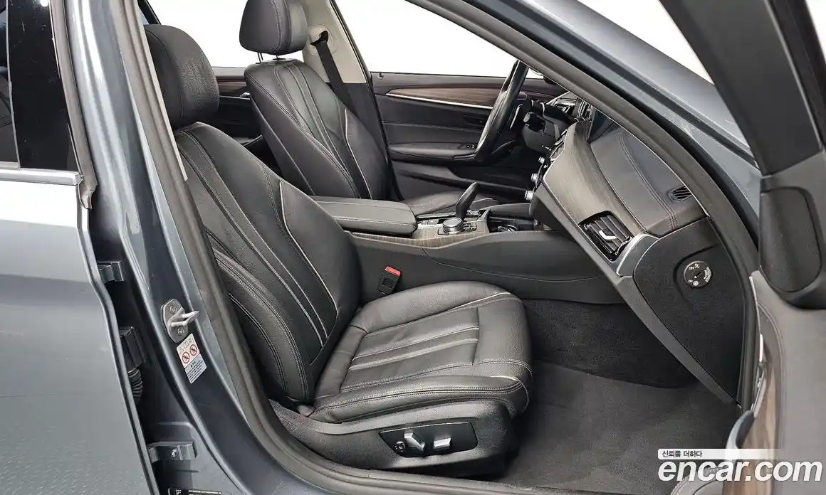 BMW 5-Series 2019 2.0 Автомат в Москве № 211619, фото 14