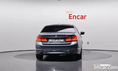 BMW 5-Series 2019 2.0 Автомат в Москве № 211619, миниатюра 2