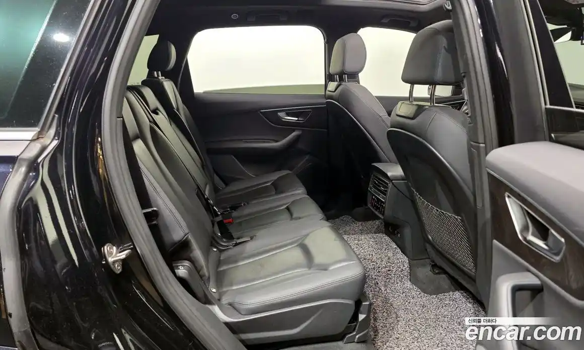 Audi Q7 2021 3.0 Автомат в Москве № 212451, фото 3