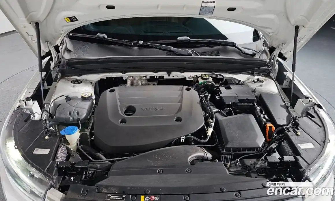 Volvo XC40 2022 2.0 Автомат в Москве № 212825, фото 19