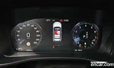 Volvo XC40 2022 2.0 Автомат в Москве № 212825, миниатюра 3