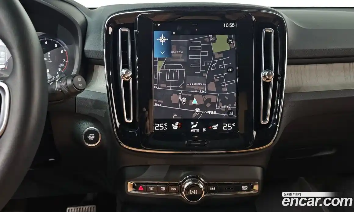 Volvo XC40 2022 2.0 Автомат в Москве № 212825, фото 9