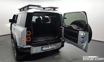 Land Rover Defender 2022 3.0 Автомат в Москве № 213338, миниатюра 12