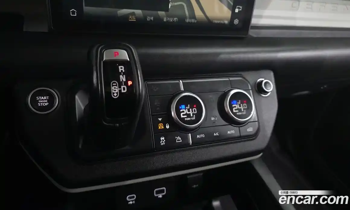 Land Rover Defender 2022 3.0 Автомат в Москве № 213338, фото 5