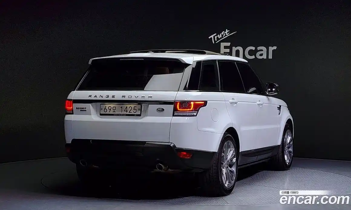 Land Rover Range-Rover Sport 2015 3.0 Автомат в Москве № 213477, фото 14