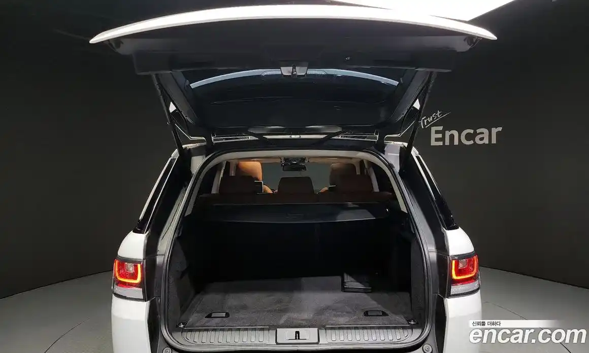 Land Rover Range-Rover Sport 2015 3.0 Автомат в Москве № 213477, фото 20