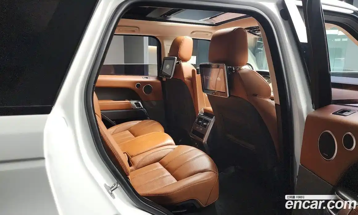 Land Rover Range-Rover Sport 2015 3.0 Автомат в Москве № 213477, фото 2