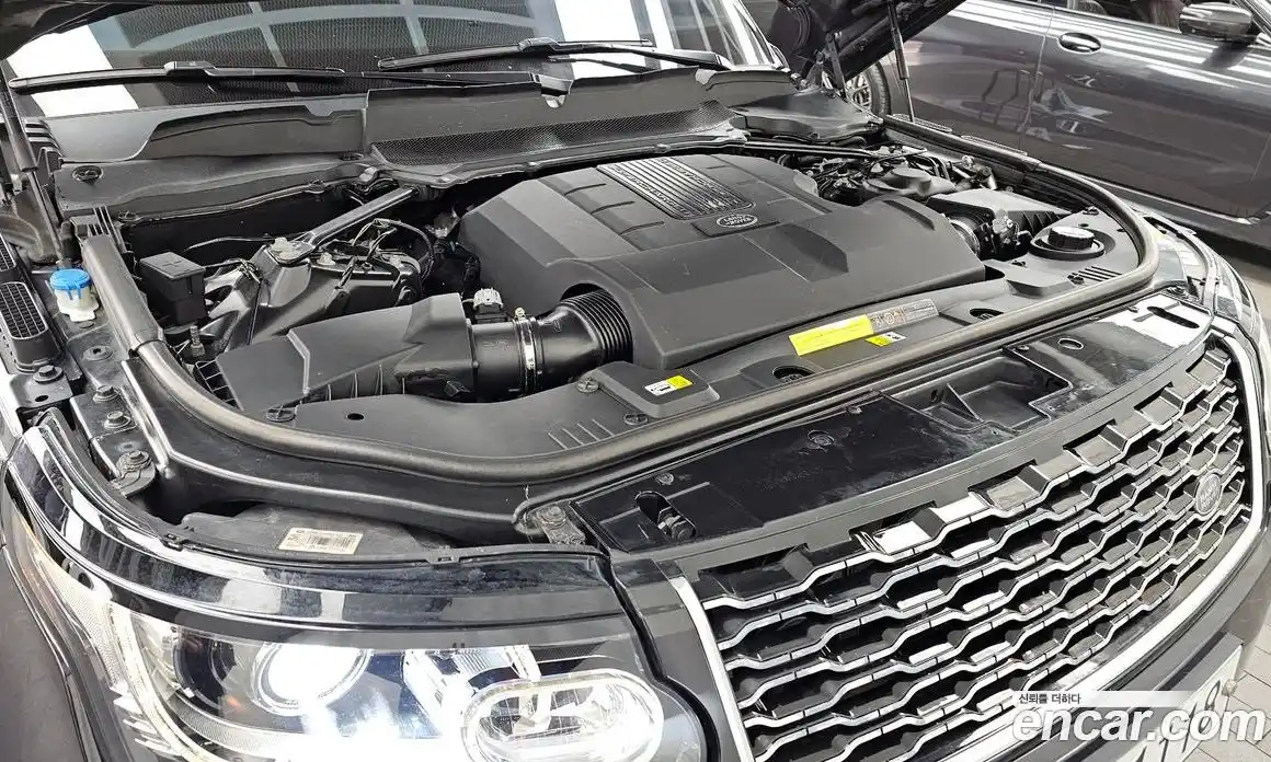 Land Rover Range-Rover 2017 5.0 Автомат в Москве № 213562, фото 15