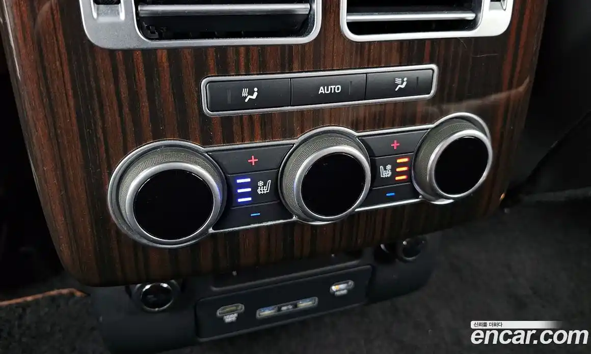 Land Rover Range-Rover 2017 5.0 Автомат в Москве № 213562, фото 16