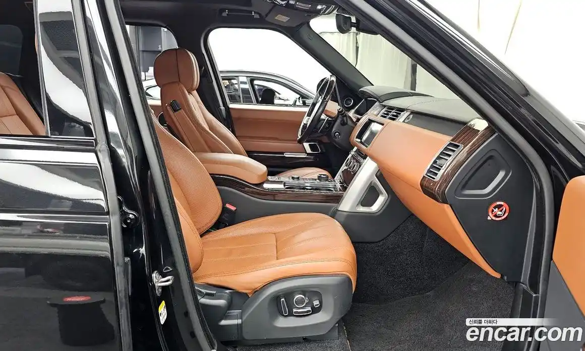 Land Rover Range-Rover 2017 5.0 Автомат в Москве № 213562, фото 18