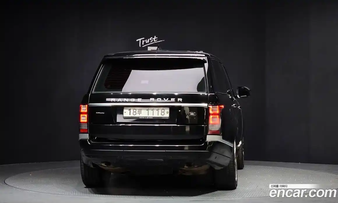 Land Rover Range-Rover 2017 5.0 Автомат в Москве № 213562, фото 19