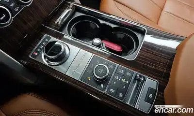 Land Rover Range-Rover 2017 5.0 Автомат в Москве № 213562, миниатюра 9