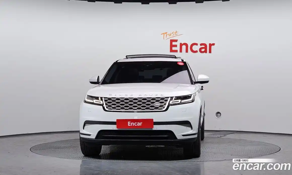 Land Rover Range-Rover Velar 2018 2.0 Автомат в Москве № 213608, фото 3
