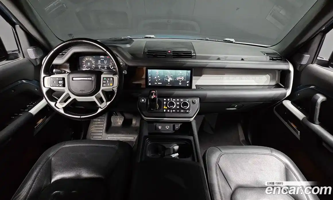 Land Rover Defender 2022 3.0 Автомат в Москве № 213609, фото 6