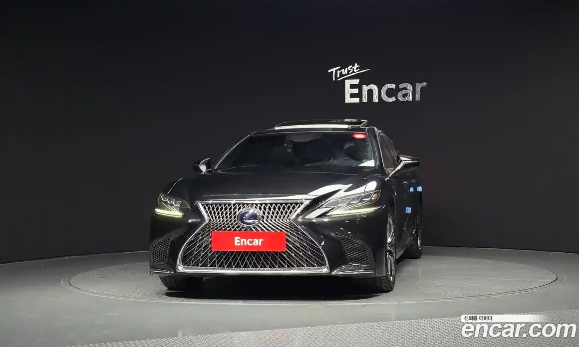 Lexus LS 2018 3.5 Автомат в Москве № 214711, фото 14