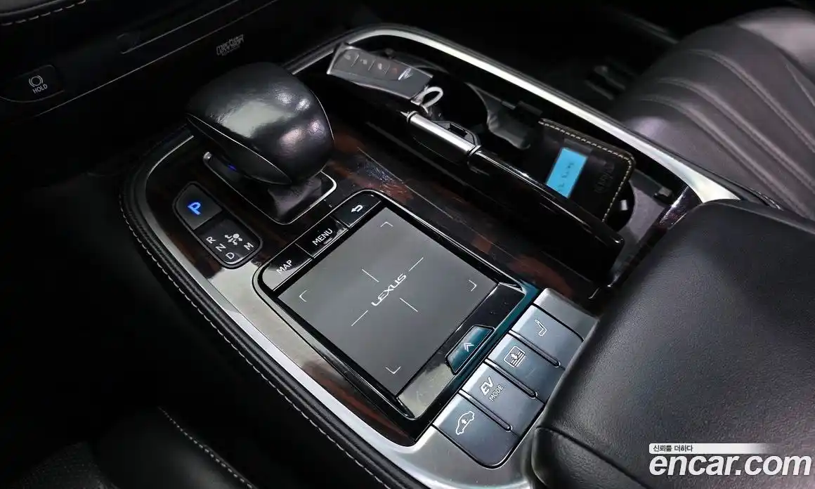 Lexus LS 2018 3.5 Автомат в Москве № 214711, фото 17