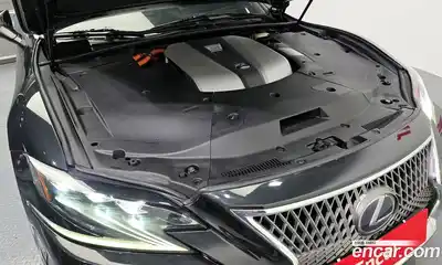Lexus LS 2018 3.5 Автомат в Москве № 214711, миниатюра 2