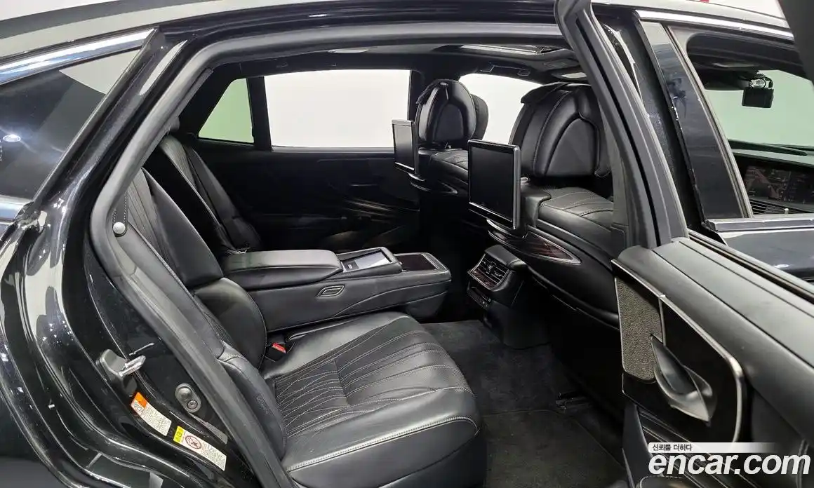 Lexus LS 2018 3.5 Автомат в Москве № 214711, фото 3