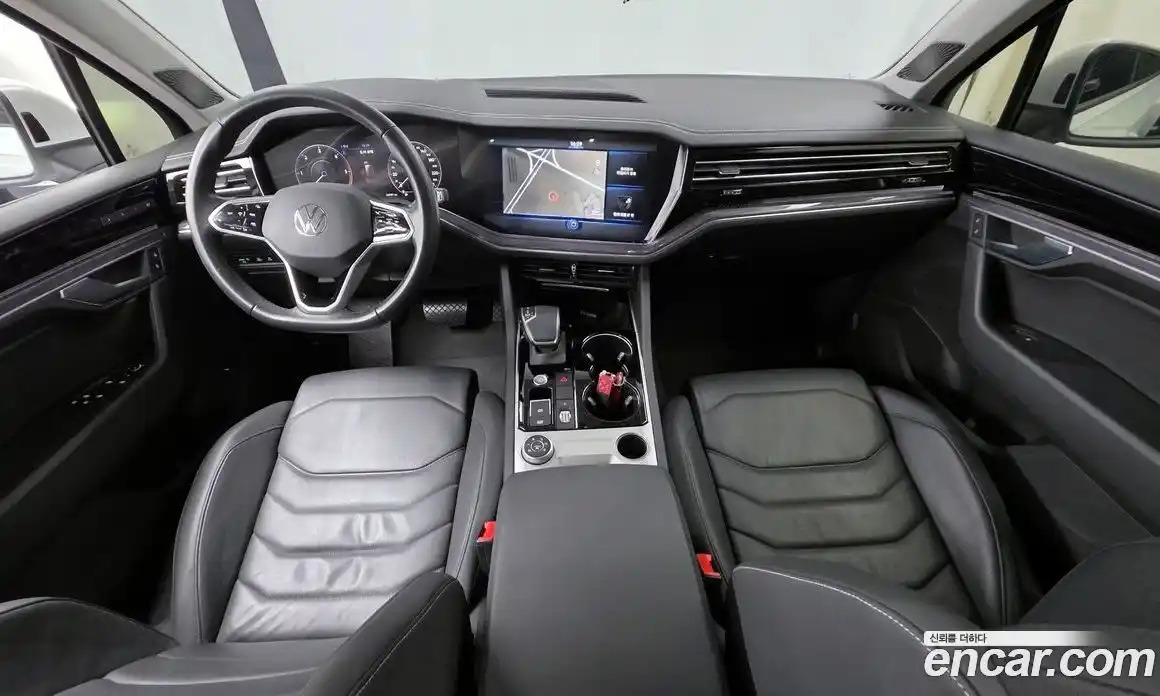 Volkswagen Touareg 2021 3.0 Автомат в Москве № 215023, фото 17