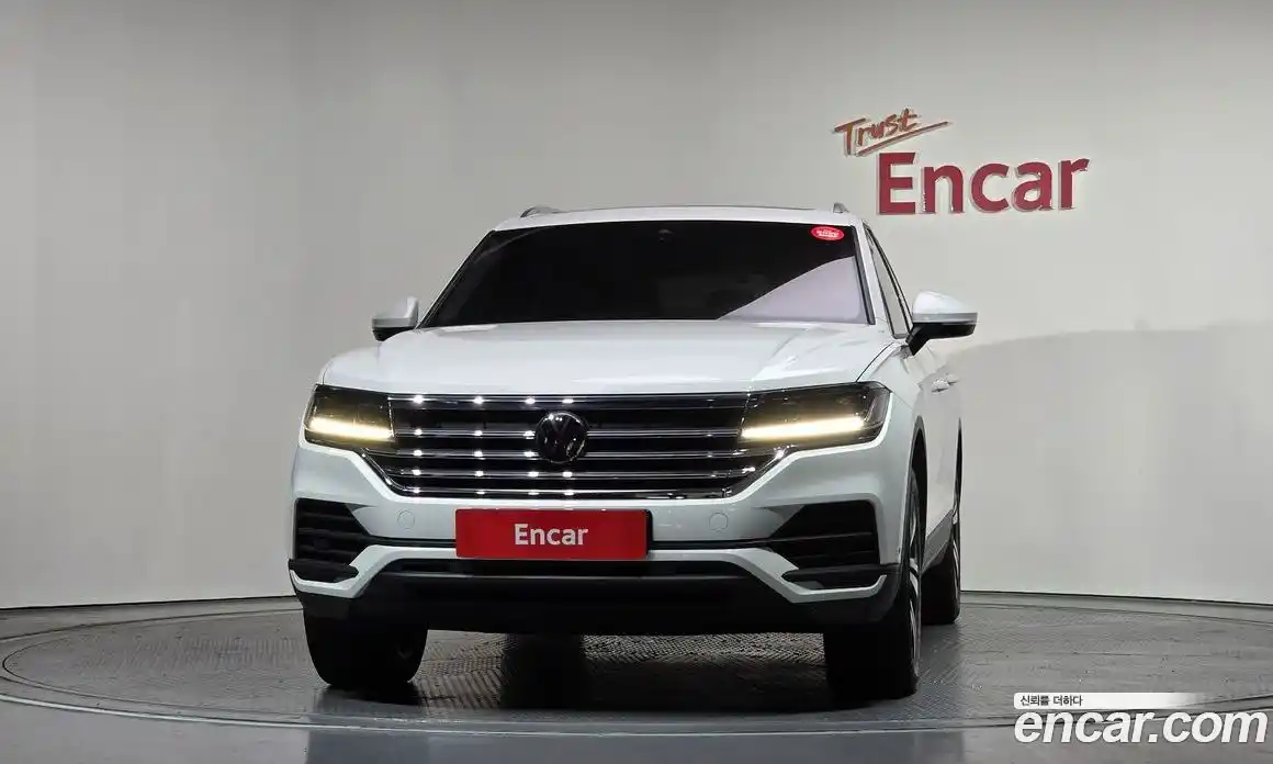 Volkswagen Touareg 2021 3.0 Автомат в Москве № 215023, фото 18