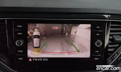 Volkswagen T-Roc 2021 2.0 Автомат в Москве № 215056, миниатюра 5