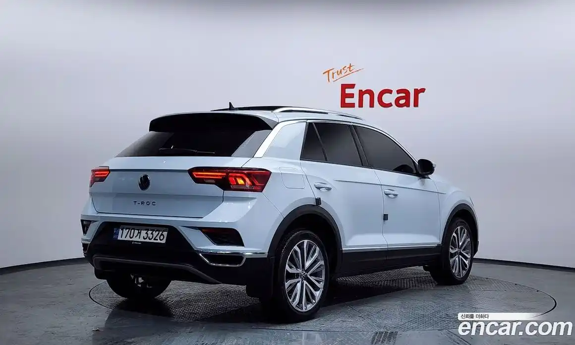 Volkswagen T-Roc 2021 2.0 Автомат в Москве № 215056, фото 6