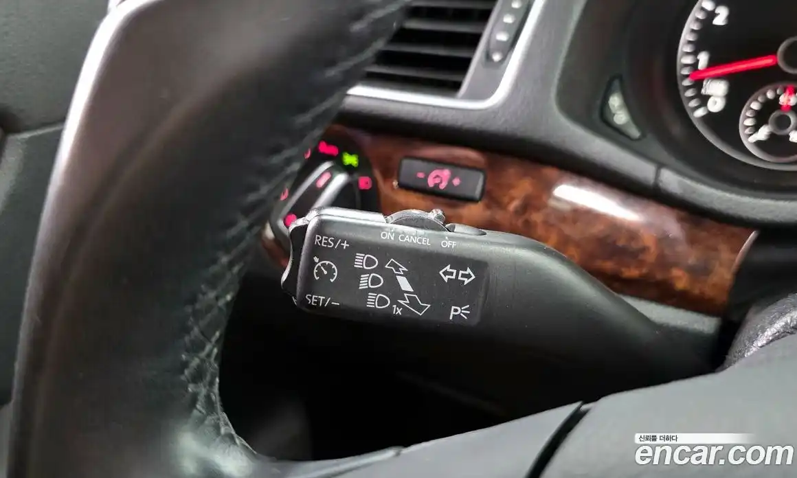 Volkswagen Passat 2013 2.5 Автомат в Москве № 215128, фото 1