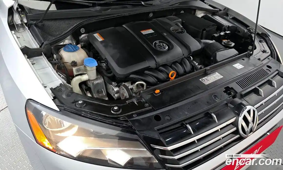 Volkswagen Passat 2013 2.5 Автомат в Москве № 215128, фото 3