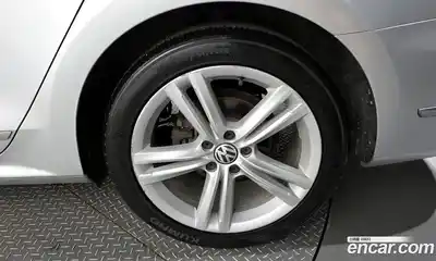 Volkswagen Passat 2013 2.5 Автомат в Москве № 215128, миниатюра 7