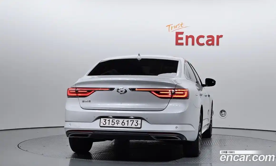 Renault SM6 2023 2.0 Автомат в Москве № 221245, фото 2