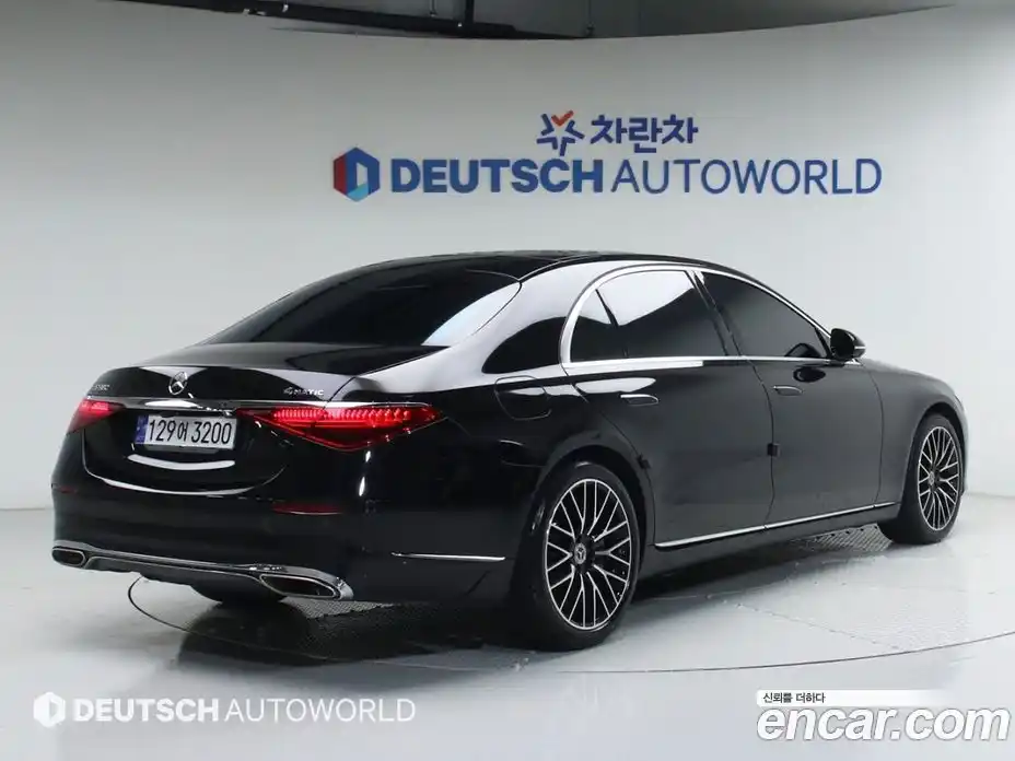 Mercedes-Benz S-Class 2023 4.0 Автомат в Москве № 224443, фото 2