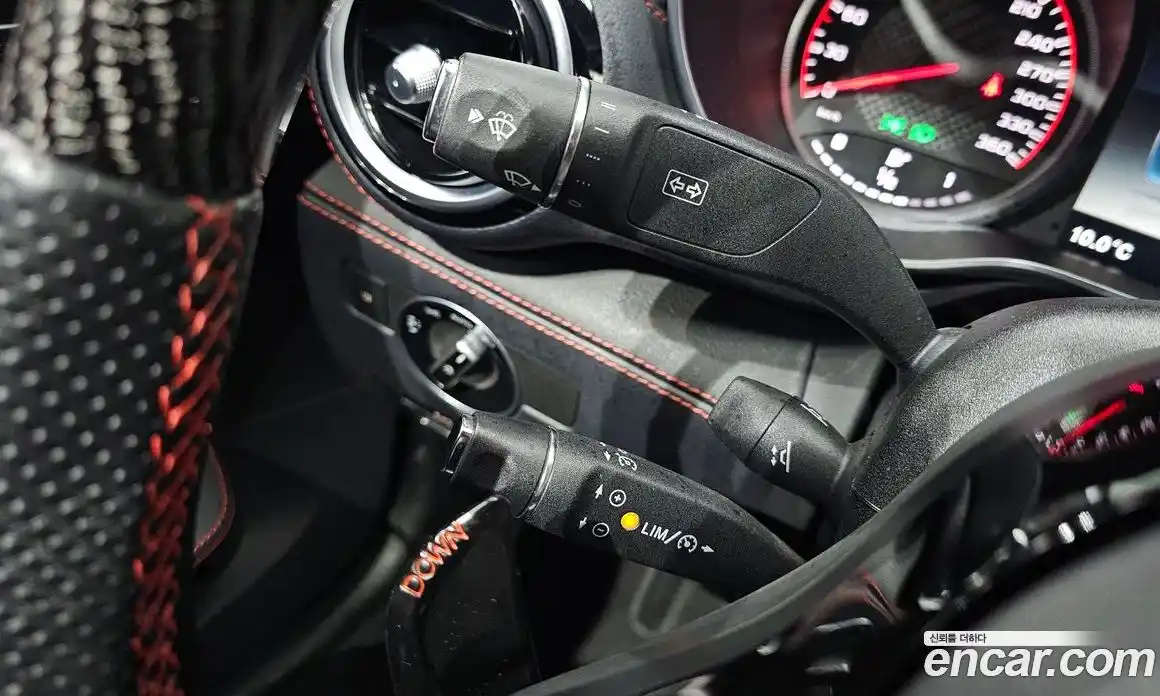 Mercedes-Benz AMG GT 2016 4.0 Автомат в Москве № 224896, фото 17