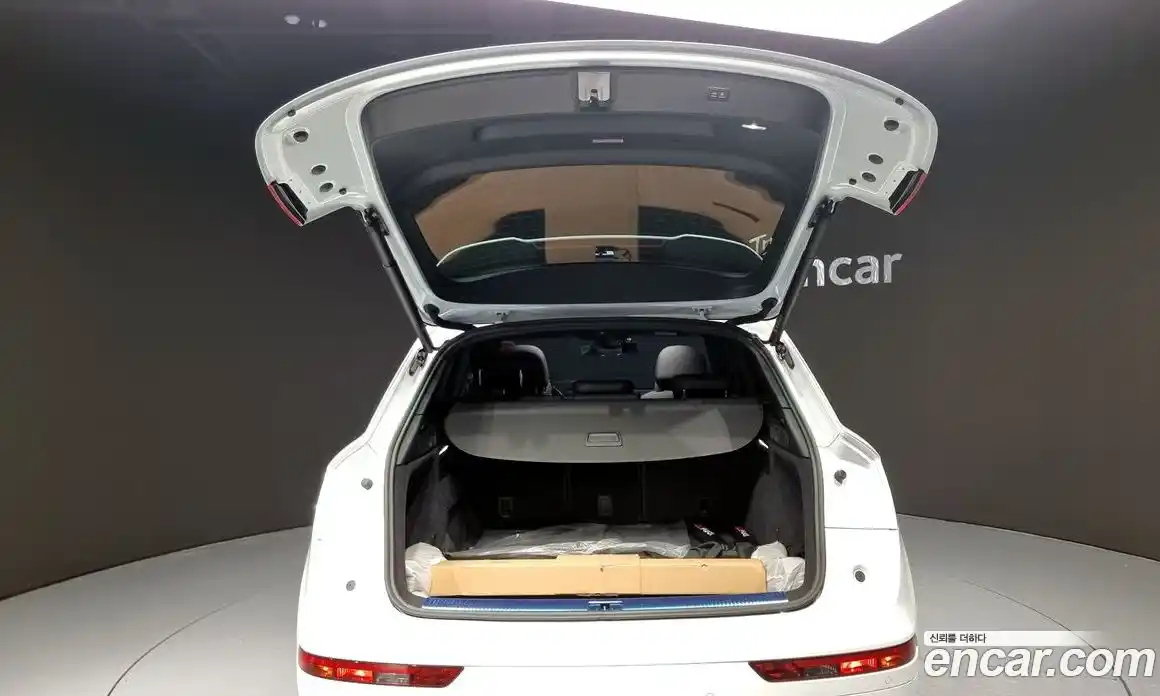 Audi Q5 2023 2.0 Автомат в Москве № 229889, фото 15