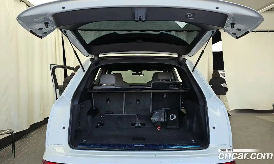 Audi Q7 2021 3.0 Автомат в Москве № 230130, фото 8