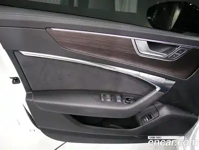 Audi A6 2025 2.0 Автомат в Москве № 230267, миниатюра 8