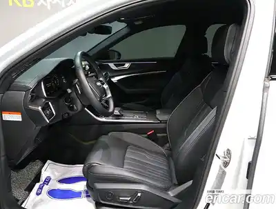 Audi A6 2025 2.0 Автомат в Москве № 230267, миниатюра 9