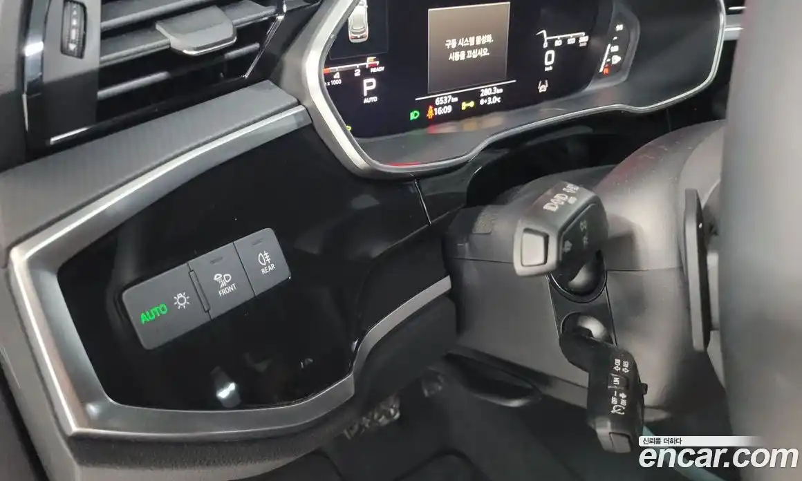 Audi Q3 2025 2.0 Автомат в Москве № 230271, фото 16