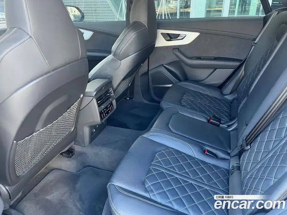 Audi Q8 2023 3.0 Автомат в Москве № 230292, фото 13
