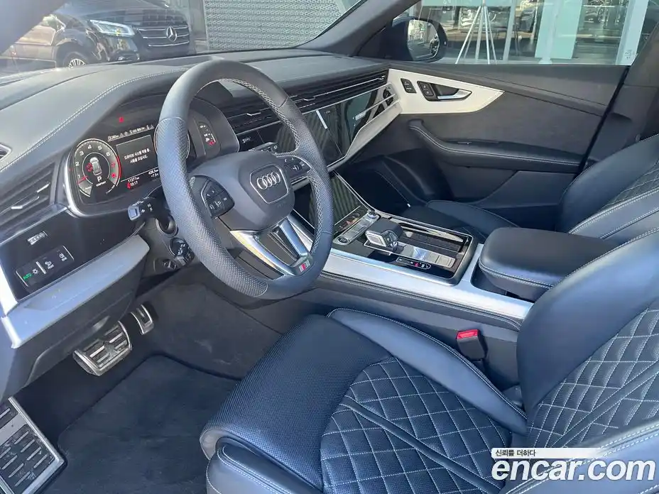 Audi Q8 2023 3.0 Автомат в Москве № 230292, фото 14