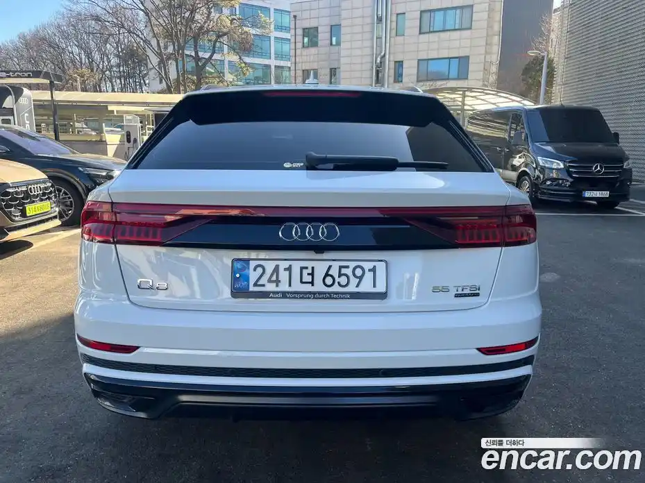 Audi Q8 2023 3.0 Автомат в Москве № 230292, фото 4