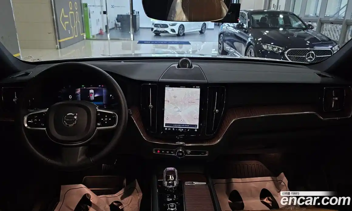 Volvo XC60 2025 2.0 Автомат в Москве № 230882, фото 7